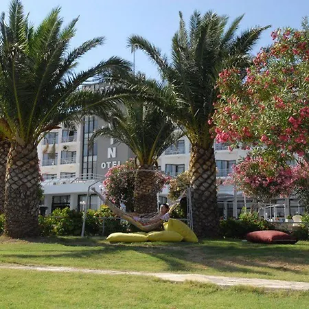 Ladin Hotel